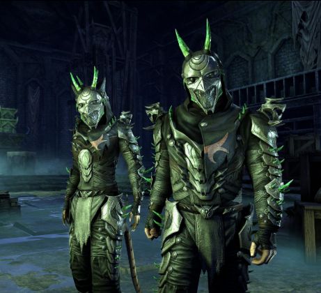 Файл:ON-costume-New Moon Dragon Cult Garb.jpg