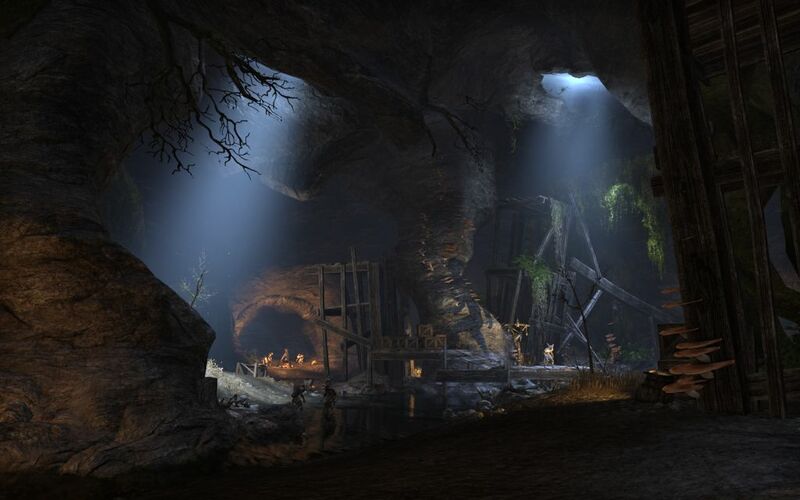 Файл:ON-interior-Cracked Wood Cave.jpg