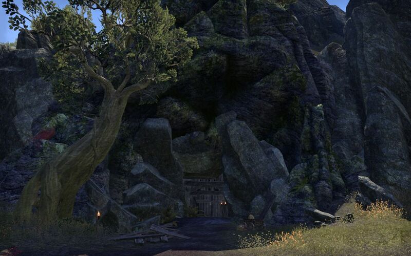 Файл:ON-place-Deepcrag Den.jpg