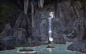 ON-interior-Earthtear Cavern 04.jpg