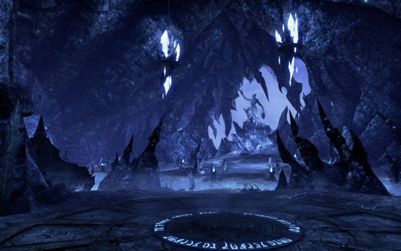 Файл:ON-interior-Statue Room 01.jpg