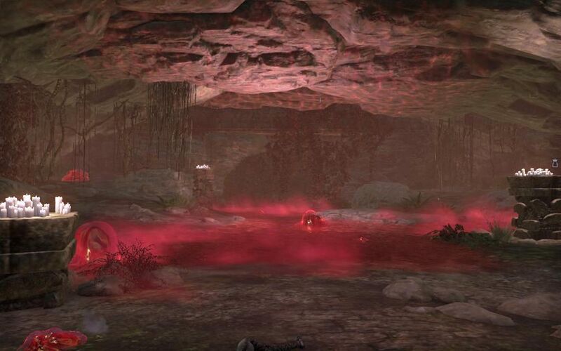 Файл:ON-interior-Blood 'n' Baubles 01.jpg