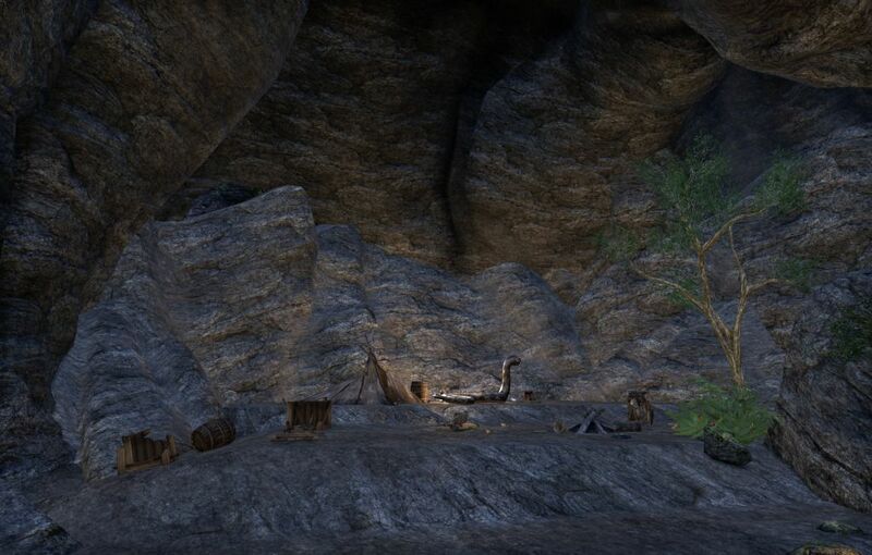 Файл:ON-interior-Nestmother's Den.jpg