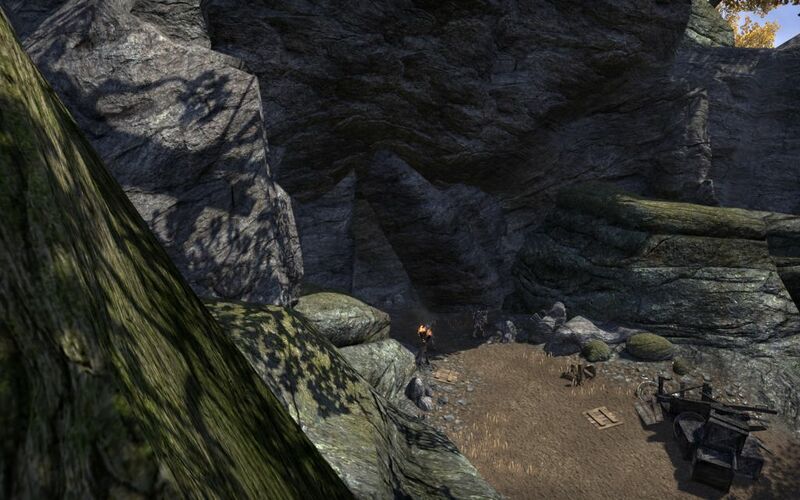 Файл:ON-place-Cracked Wood Cave.jpg